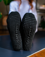 Load image into Gallery viewer, The Perry Ankle Grip Sock in Black