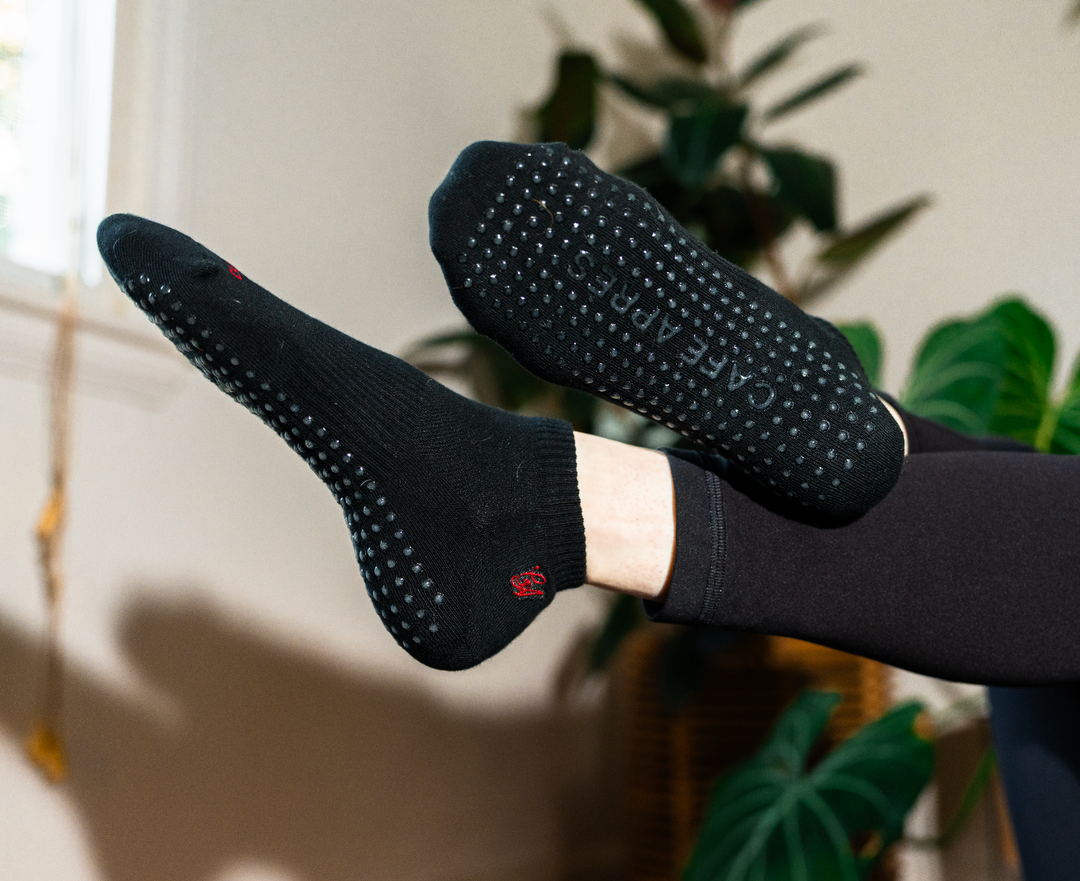 The Perry Ankle Grip Sock in Black